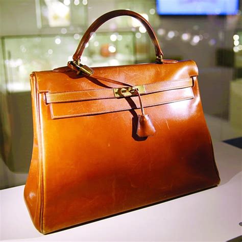 hermes sac a depeches|hermes kelly bag original.